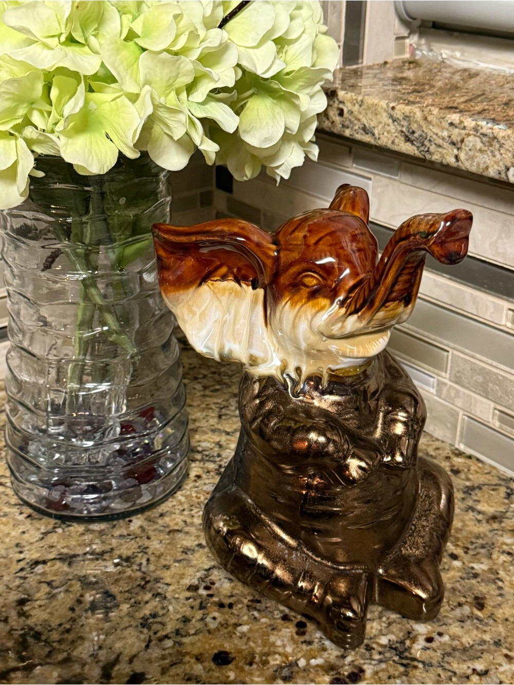 Apropos Home Collection
Ceramic Elephant Statue